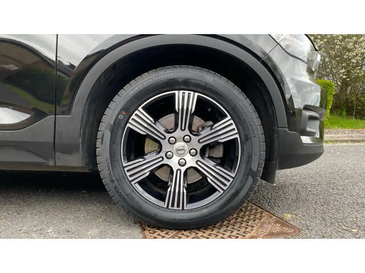 2020-volvo-xc40-20-b4-inscription-big-15
