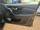 2015-nissan-qashqai-16-tekna-small-24
