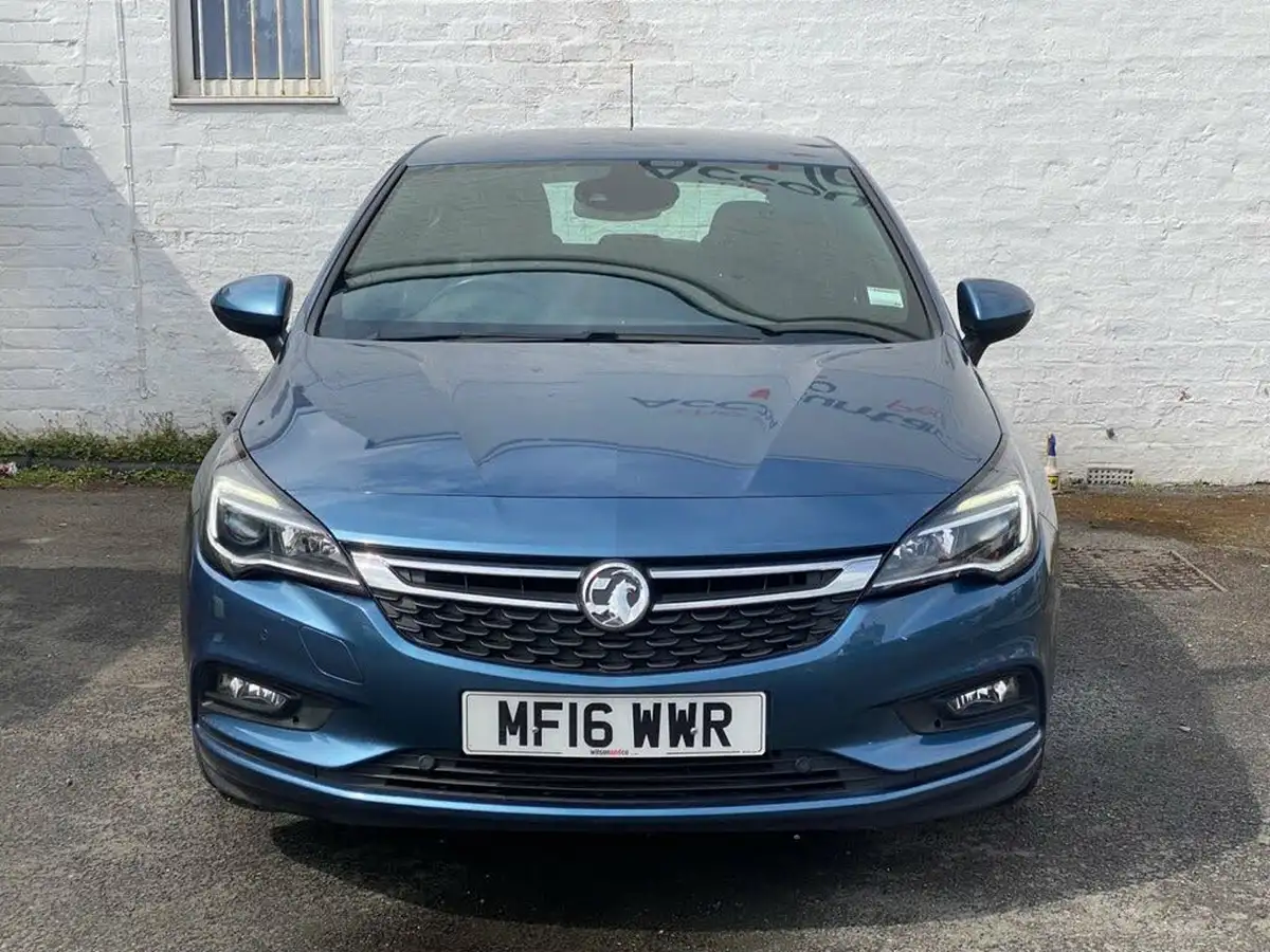 2016-vauxhall-astra-14i-16v-turbo-sri-150ps-hatchback-big-2