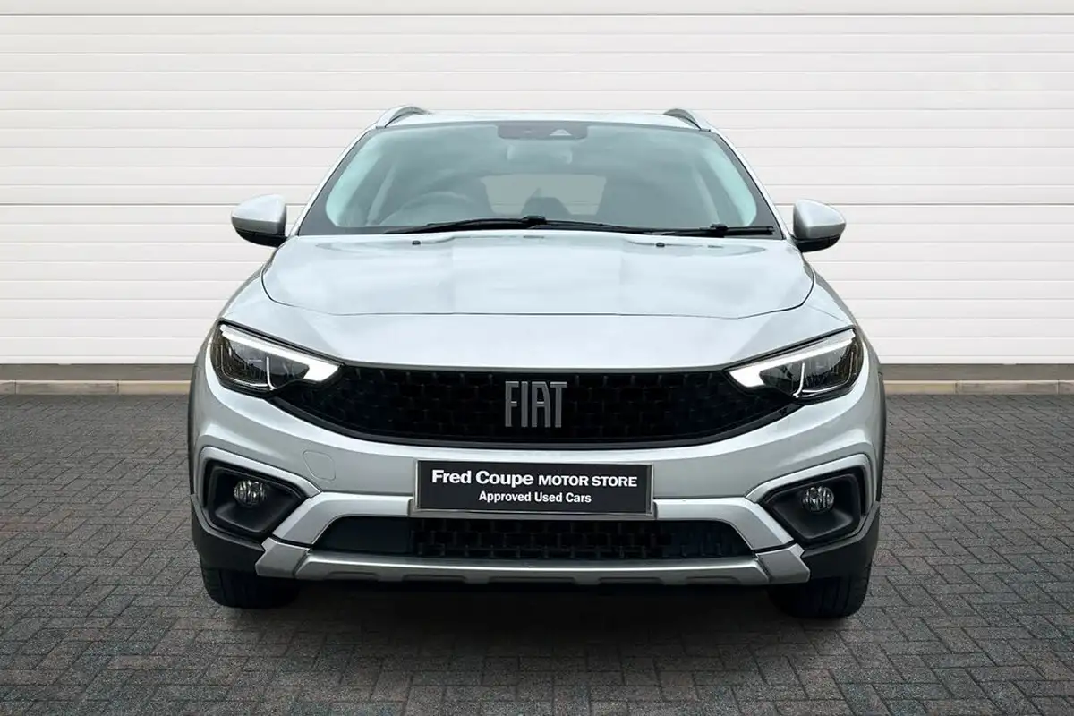 2022-fiat-tipo-10-cross-big-1