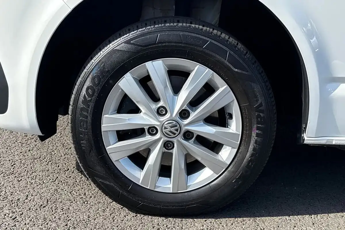 2024-volkswagen-transporter-big-6