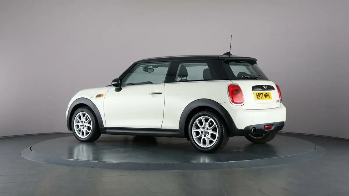 2017-mini-cooper-15-cooper-ss-hatchback-3d-big-69