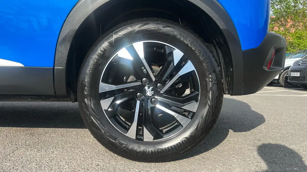 2023-peugeot-2008-suv-12-puretech-allure-premium-100bhp-big-14