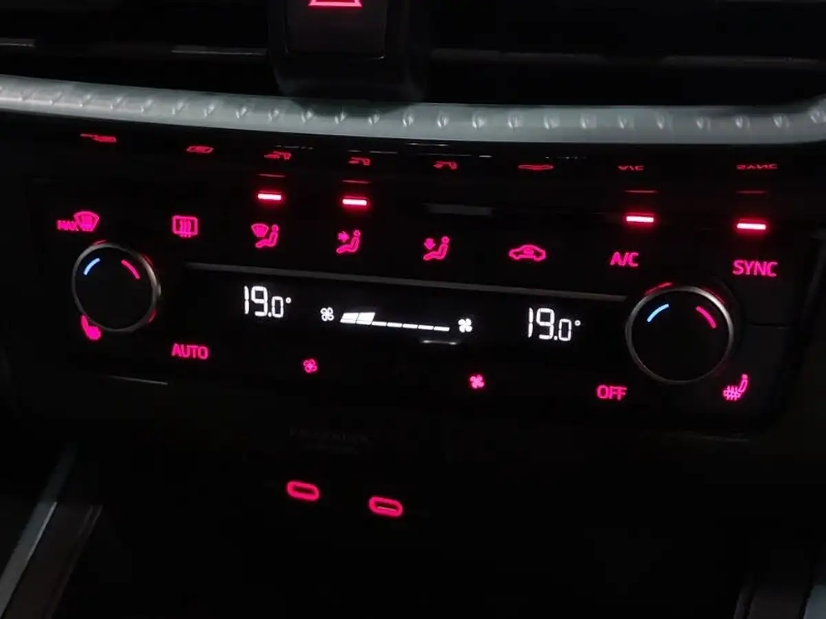 2024-seat-arona-10-tsi-xperience-lux-115ps-dsg-big-14