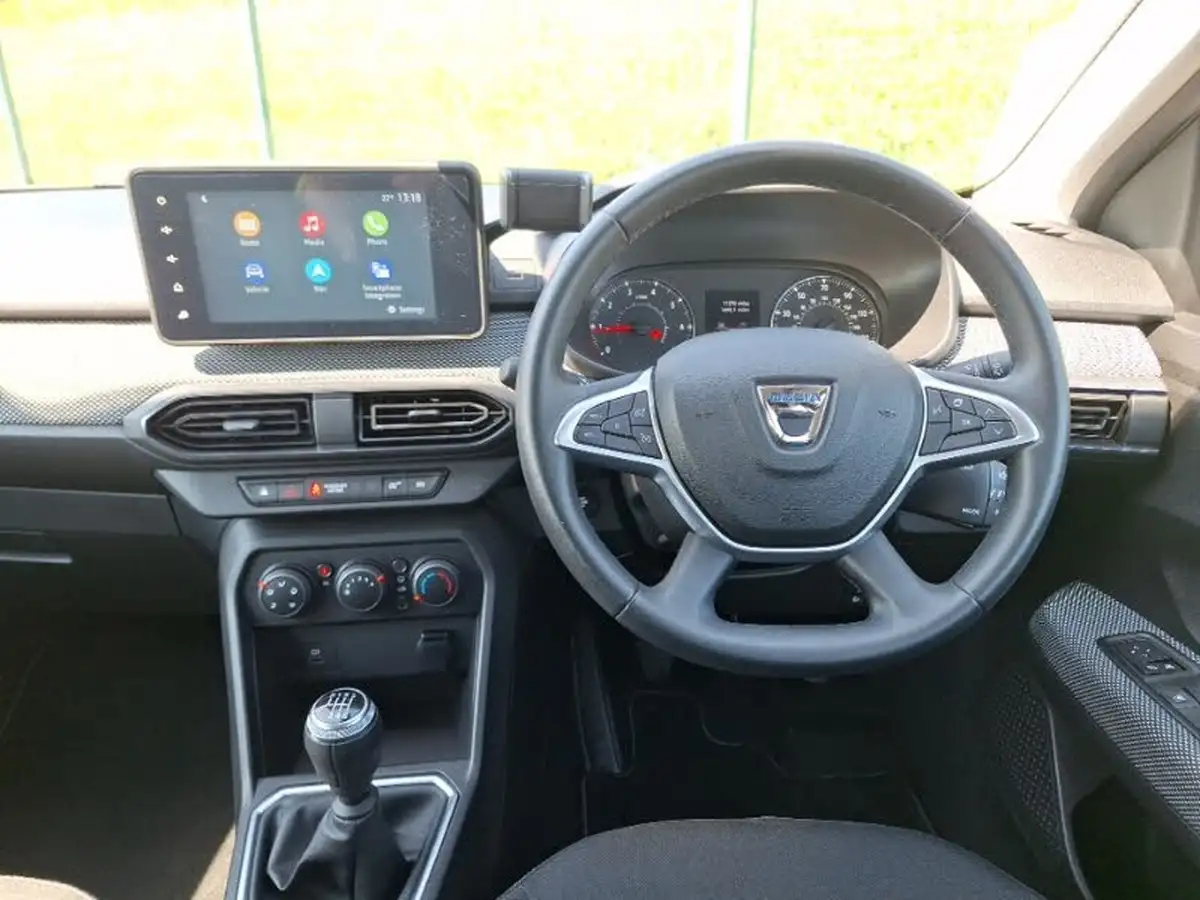 2022-dacia-sandero-10-tce-comfort-90bhp-big-6
