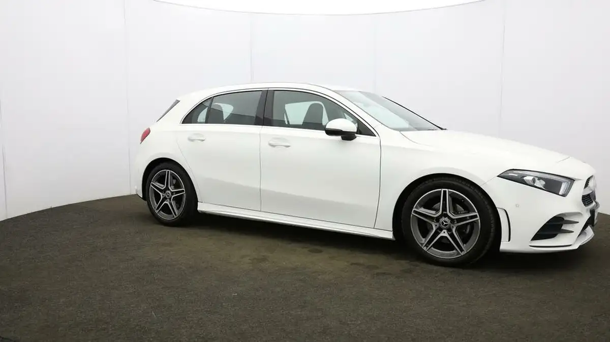 2018-mercedes-benz-a-class-13-a200-amg-line-premiumss-hatchback-5d-7g-dct-big-47