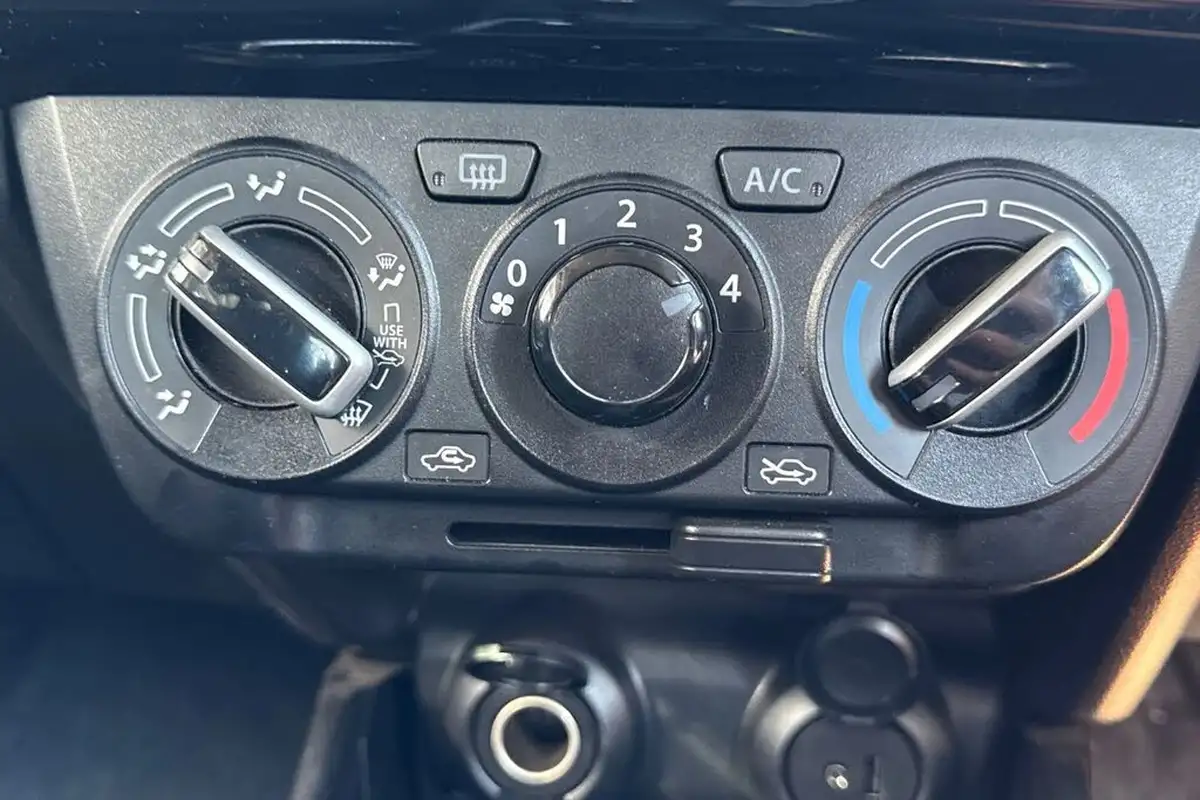2021-suzuki-swift-12-dualjet-sz-t-84ps-mild-1197cc-cvt-big-21