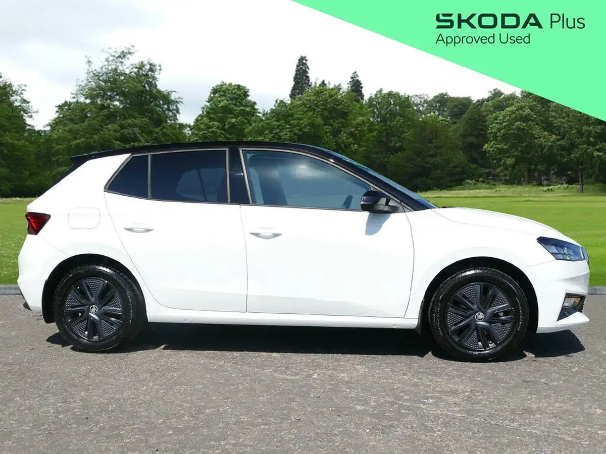 2025-skoda-fabia-10-tsi-design-edition-116ps-dsg-big-4