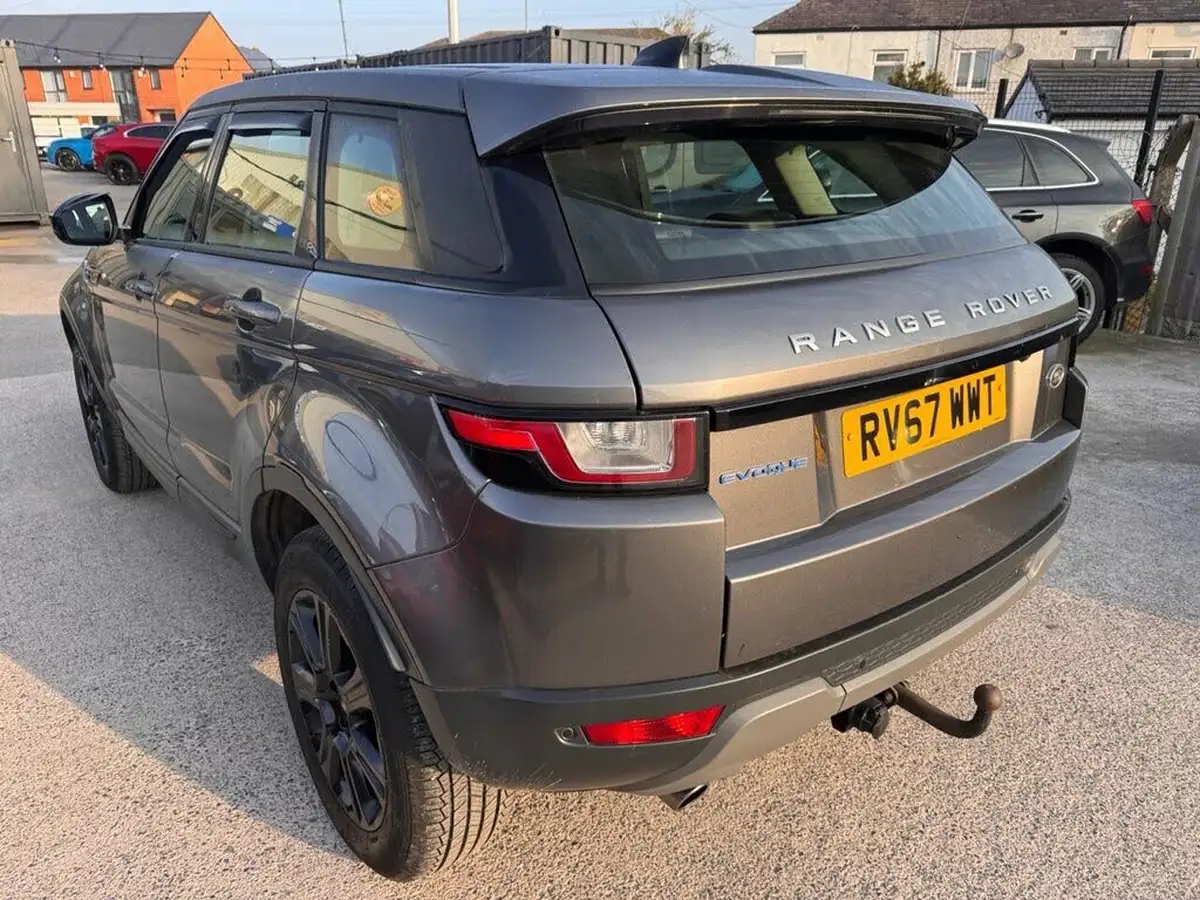 2017-land-rover-range-rover-evoque-20ed4-se-tech-hatchback-5d-big-3