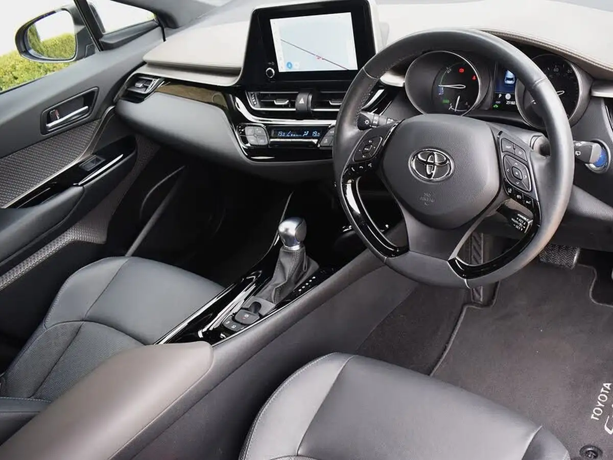 2022-toyota-c-hr-18-vvt-i-excel-big-2