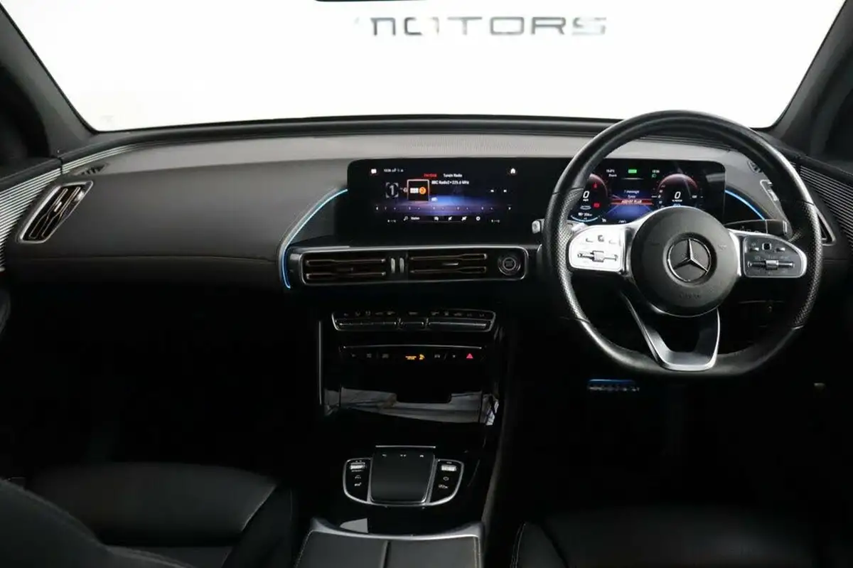 2020-mercedes-benz-eqc-e-eqc-400-amg-line-big-7
