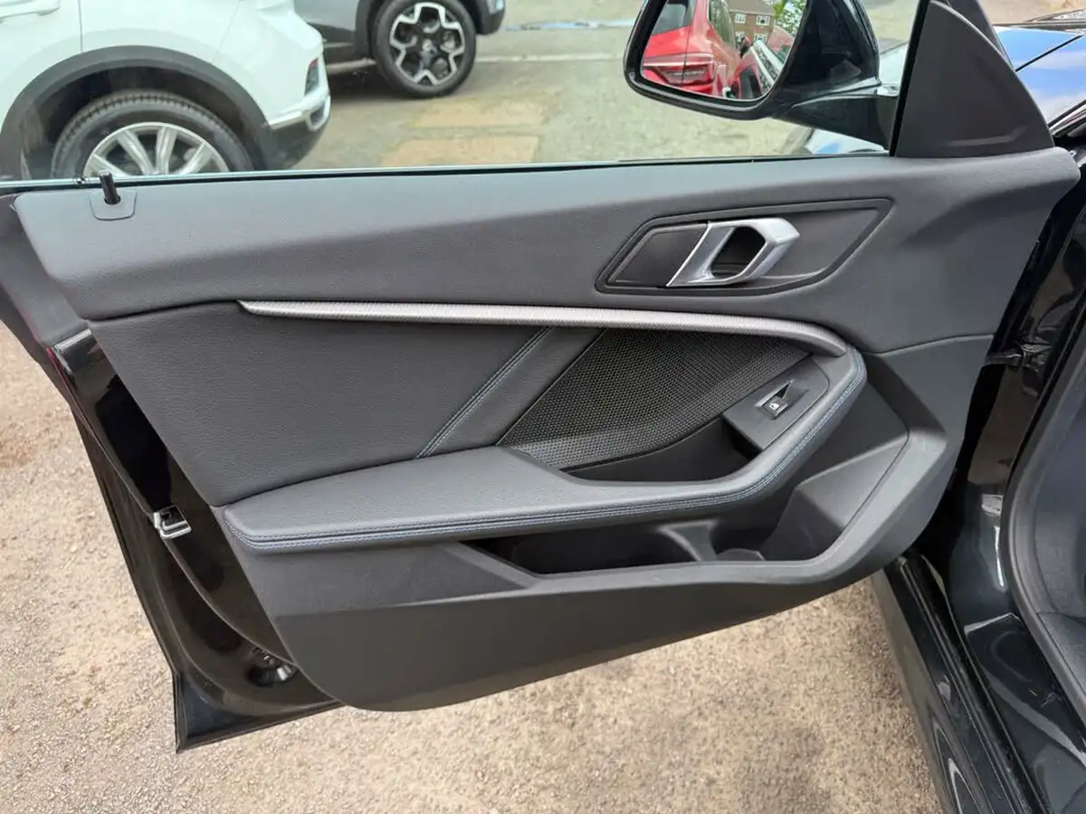 2024-bmw-2-series-15-218i-m-sport-coupe-4d-dct-big-36