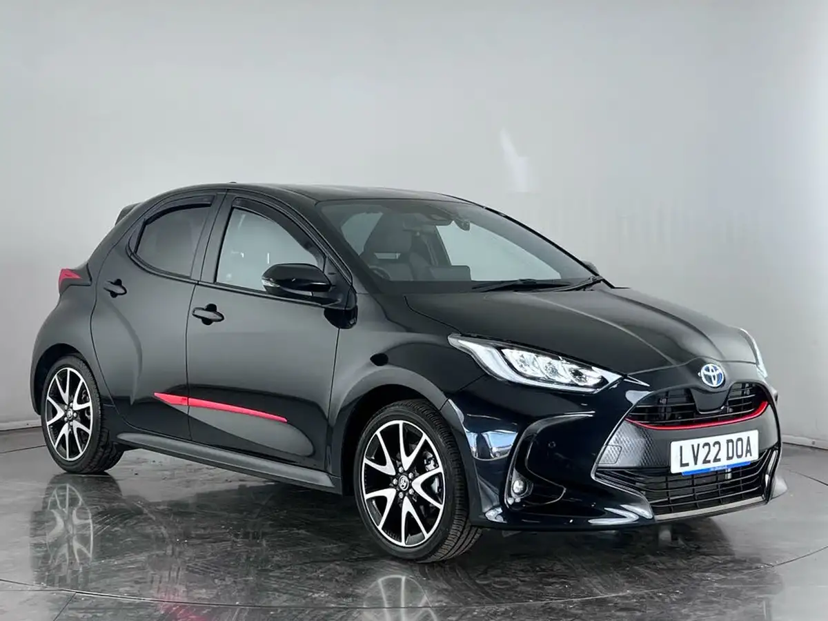 2022-toyota-yaris-15-vvt-i-dynamic-big-0