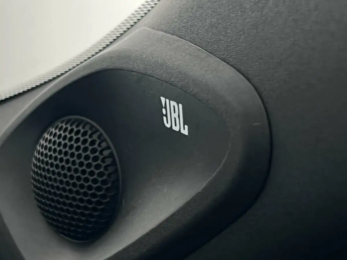 2022-toyota-yaris-15-vvt-i-dynamic-big-24