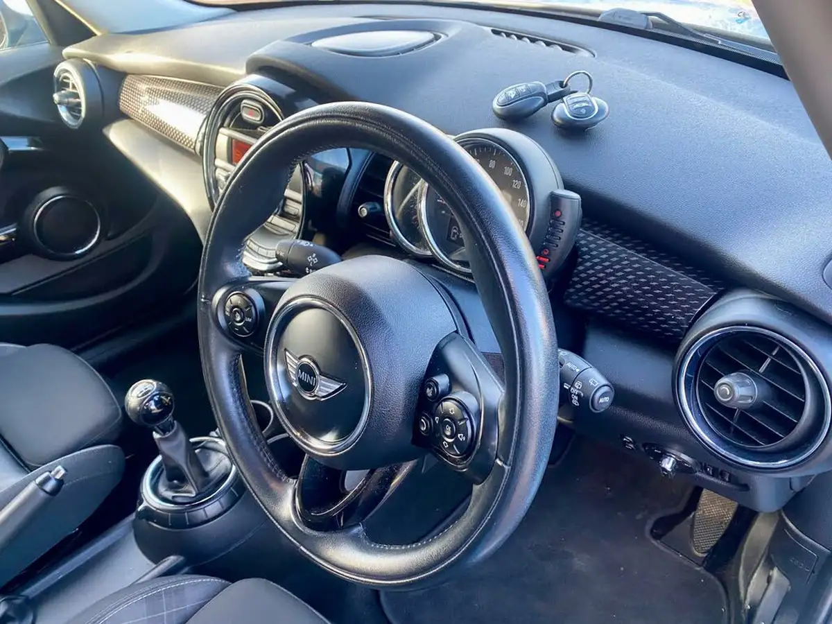 2016-mini-cooper-20-cooper-s-ss-hatchback-5d-big-14