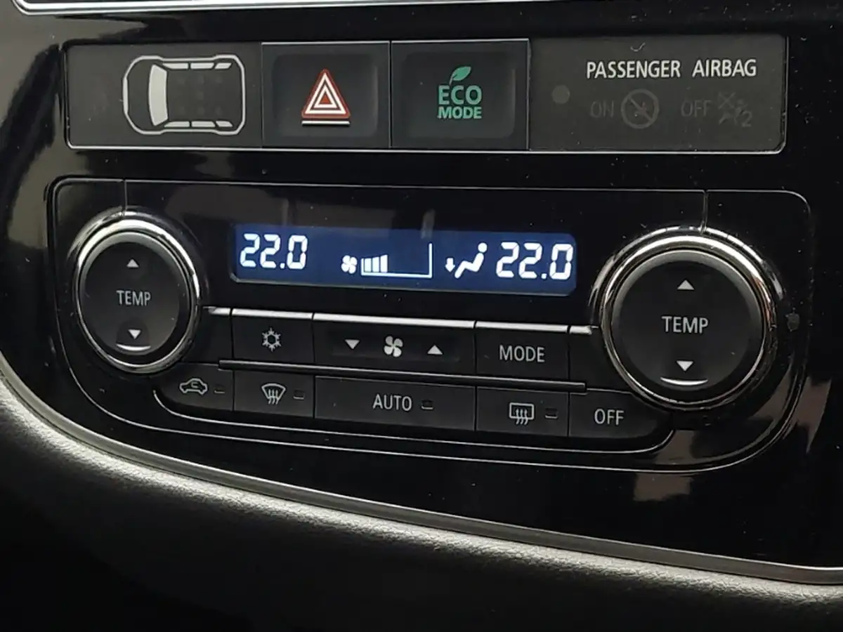 2018-mitsubishi-outlander-22di-d-4-big-18