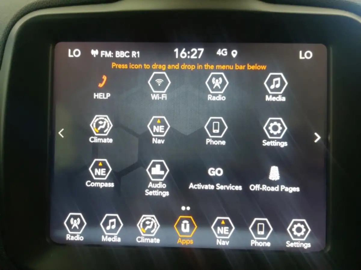2022-jeep-renegade-13-gse-night-eagle-big-15