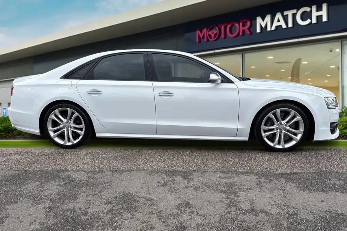 2016-audi-s8-40-tfsi-quattro-520ps-big-2