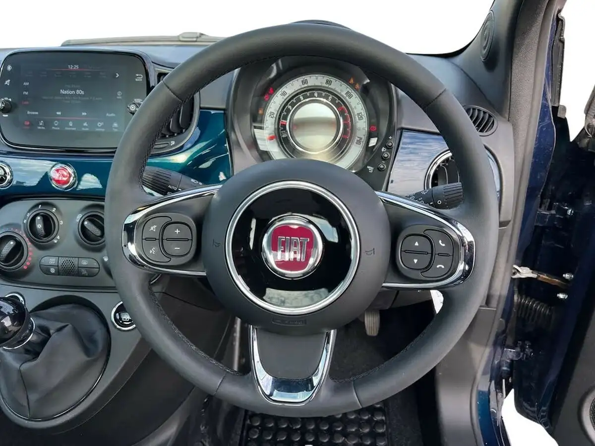 2022-fiat-500-10-dolcevita-big-16