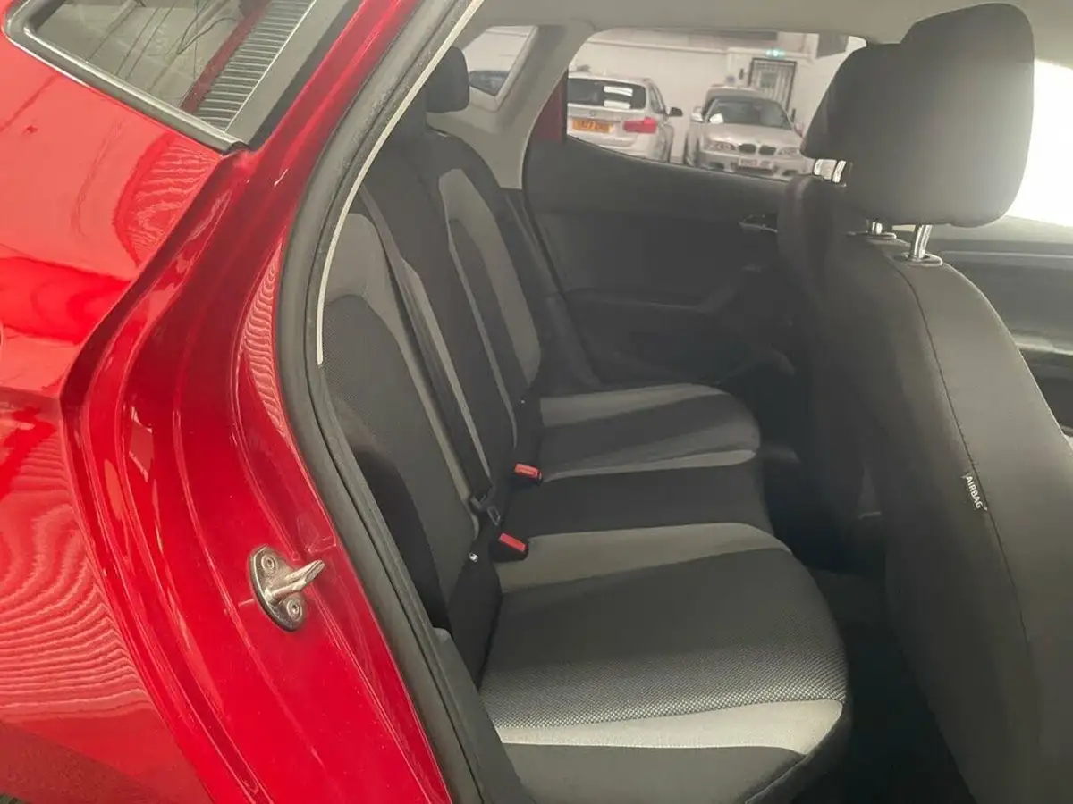 2017-seat-ibiza-10-se-ss-hatchback-5d-big-11