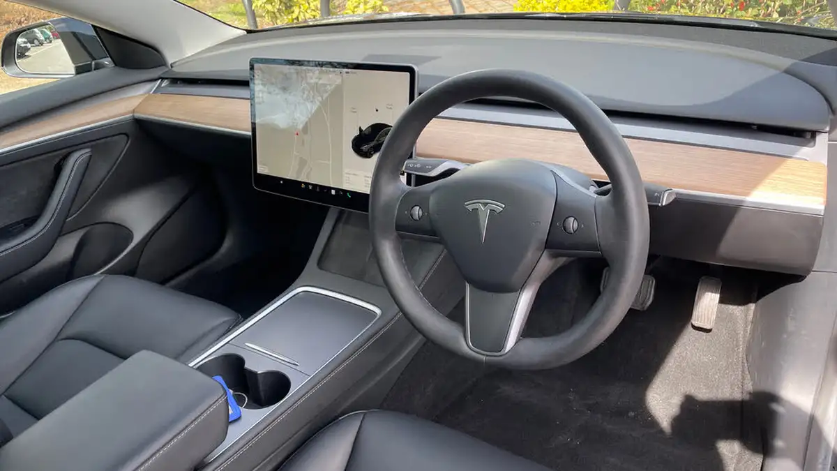 2021-tesla-model-3-e-long-range-awd-big-8