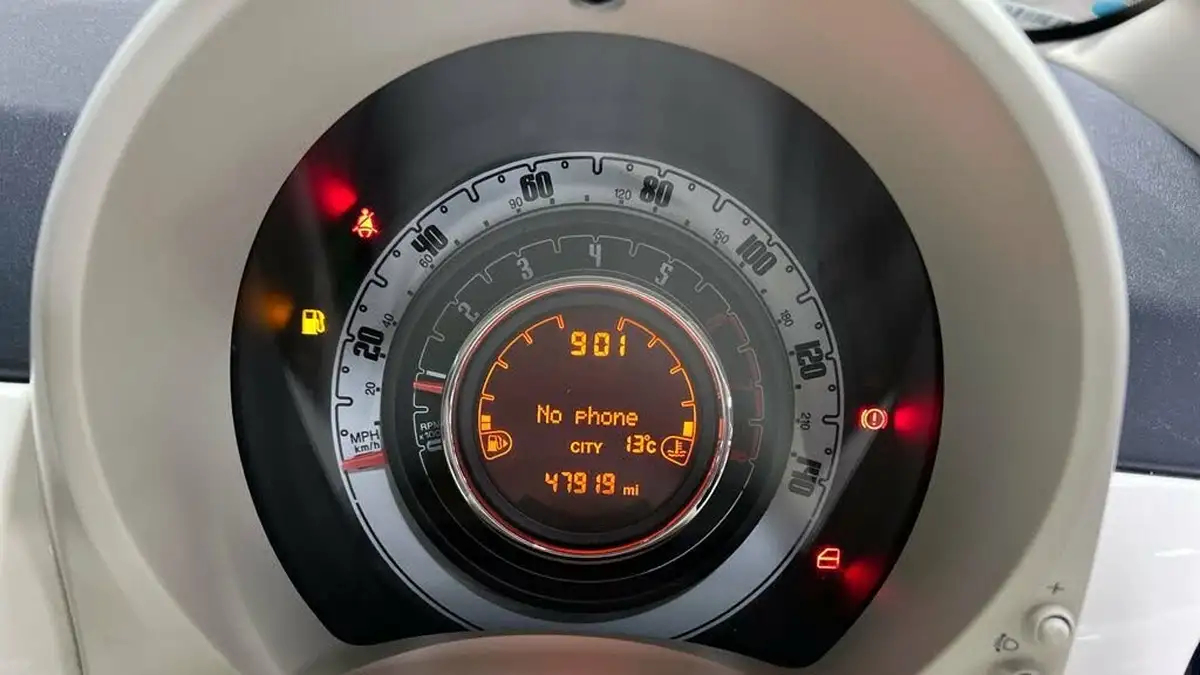 2015-fiat-500-12-lounge-ss-big-5