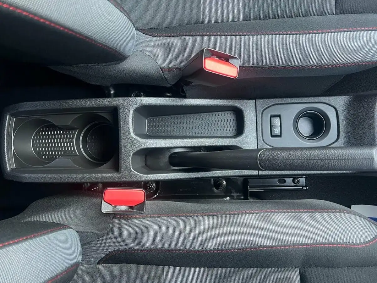 2019-dacia-duster-13-tce-techroad-150bhp-big-31