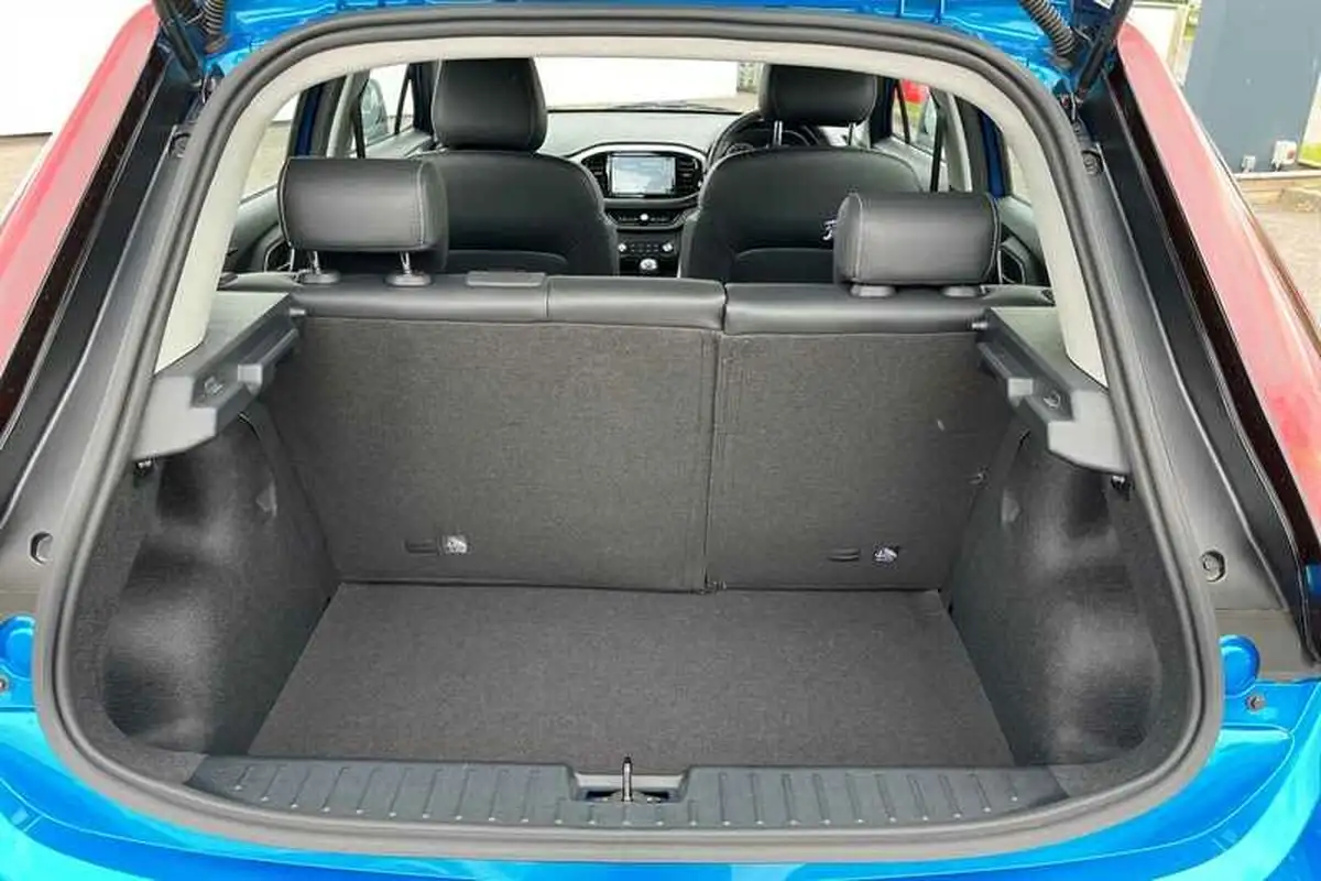 2023-mg-mg3-15-vti-tech-exclusive-nav-big-24