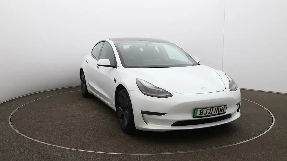 2021-tesla-model-3-e-long-range-4x4-big-40