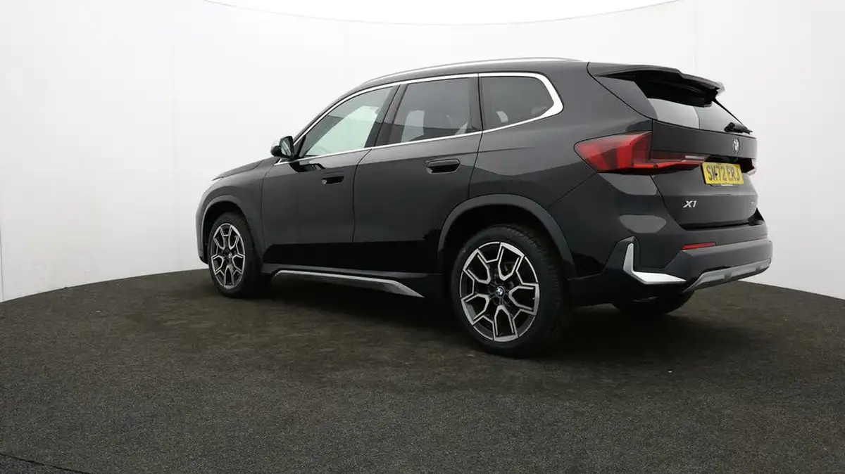 2022-bmw-x1-15-sdrive20i-xline-big-73