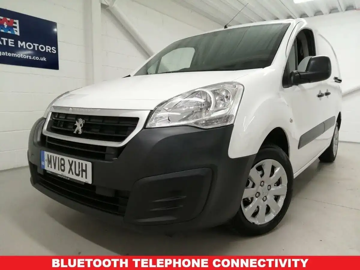 2018-peugeot-partner-16td-se-l1-stop-start-850-panel-big-1