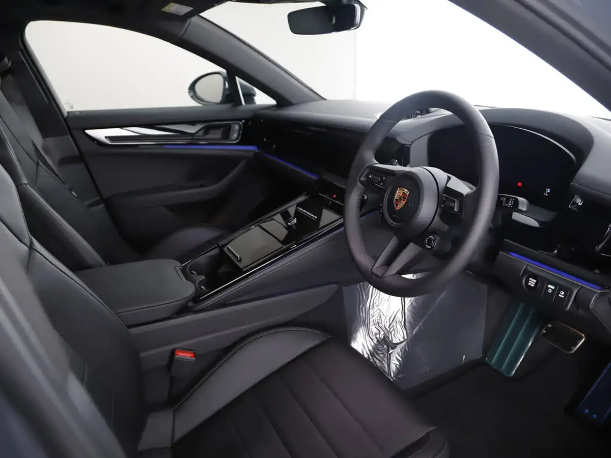 2025-porsche-panamera-30-4-e-hybrid-470ps-hatchback-big-9
