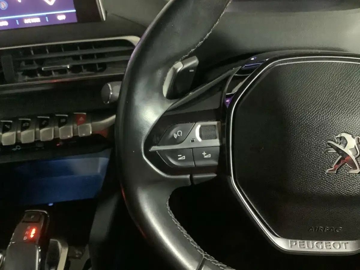 2018-peugeot-3008-suv-12-puretech-allure-eat6-big-18