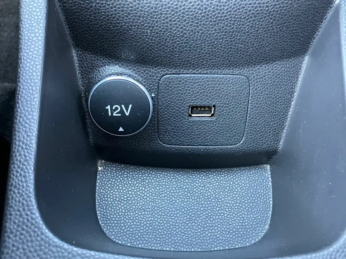 2017-ford-fiesta-10t-st-line-100ps-3d-big-45