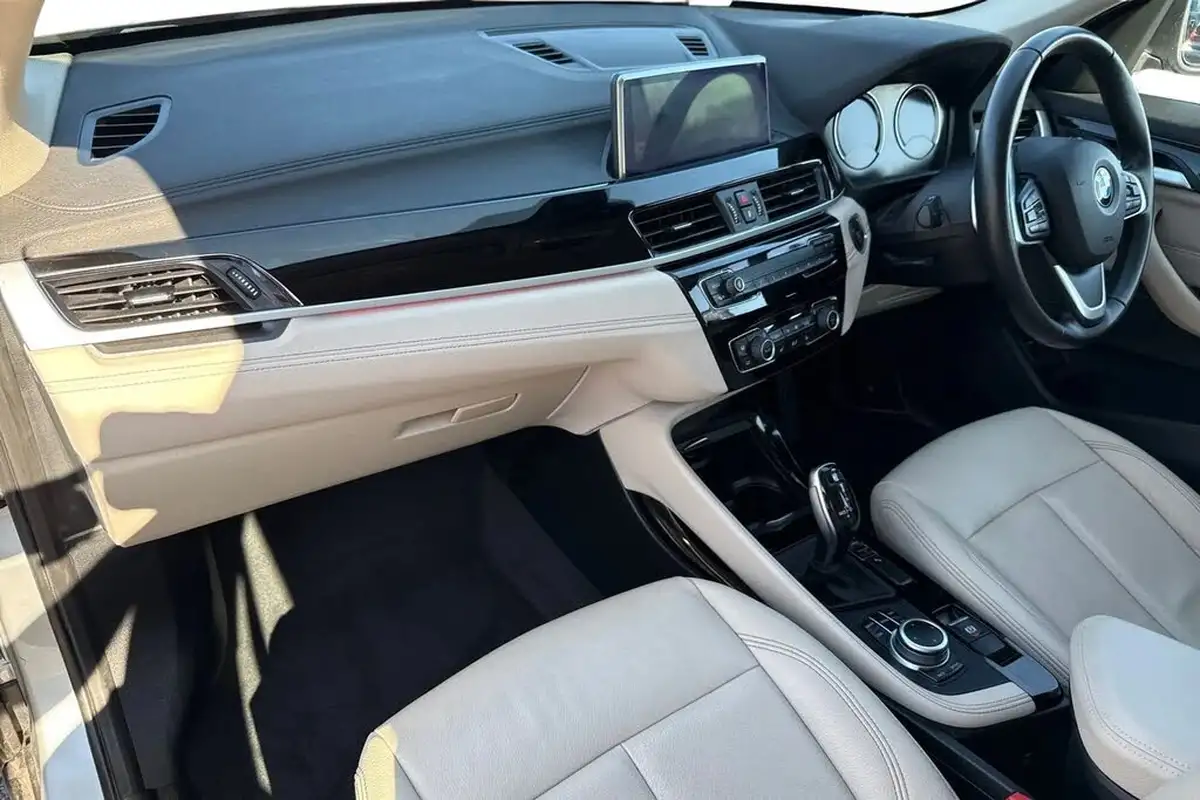 2021-bmw-x1-20td-sdrive18d-xline-sport-auto-big-14