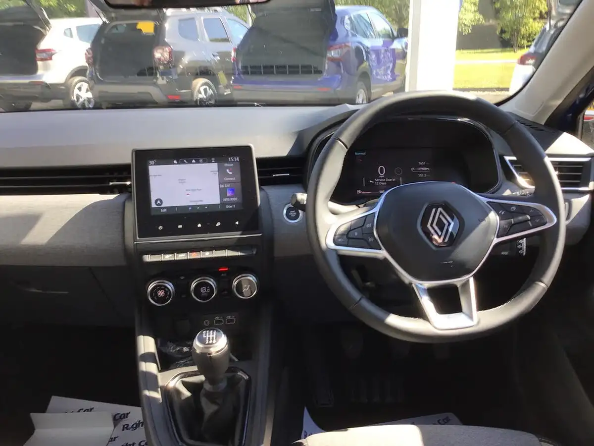 2024-renault-clio-10-tce-evolution-big-7