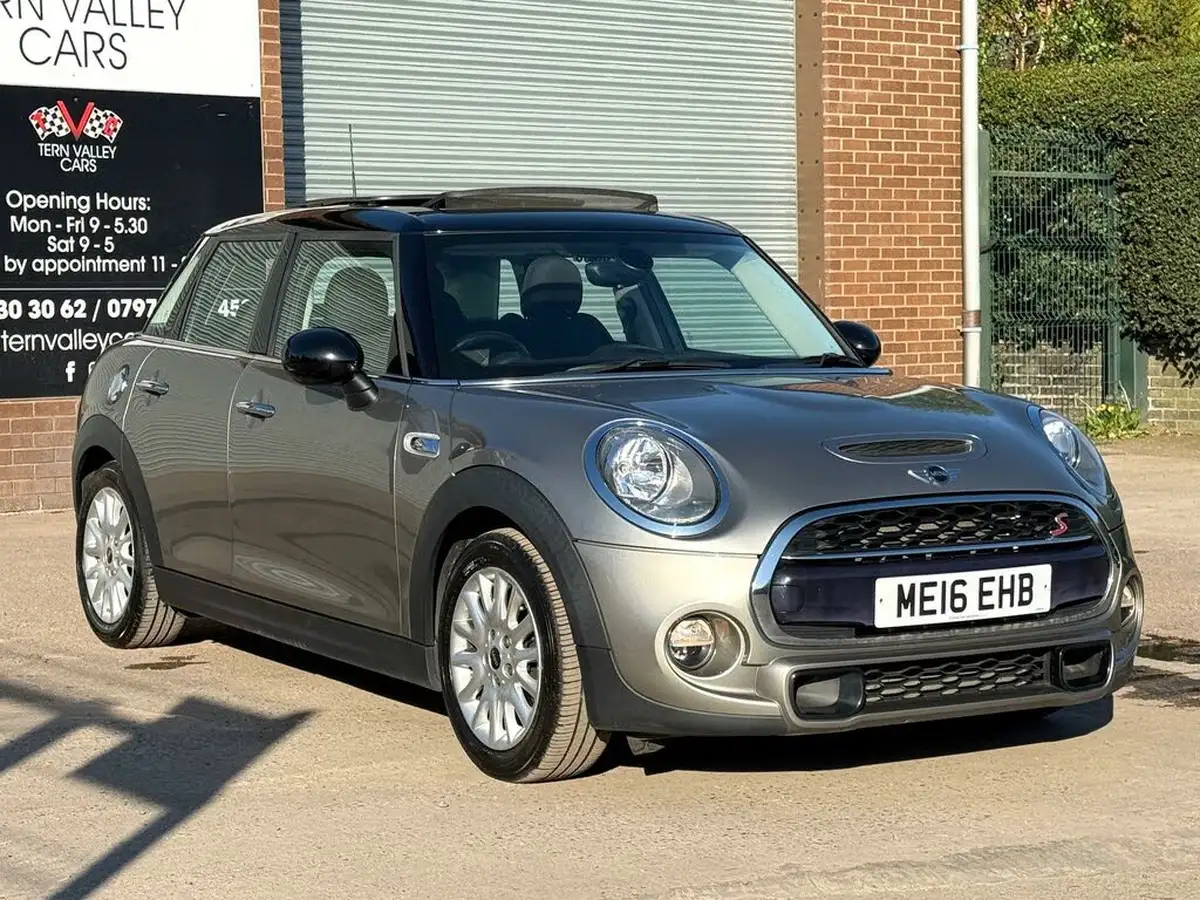 2016-mini-cooper-20-cooper-s-ss-hatchback-5d-big-22