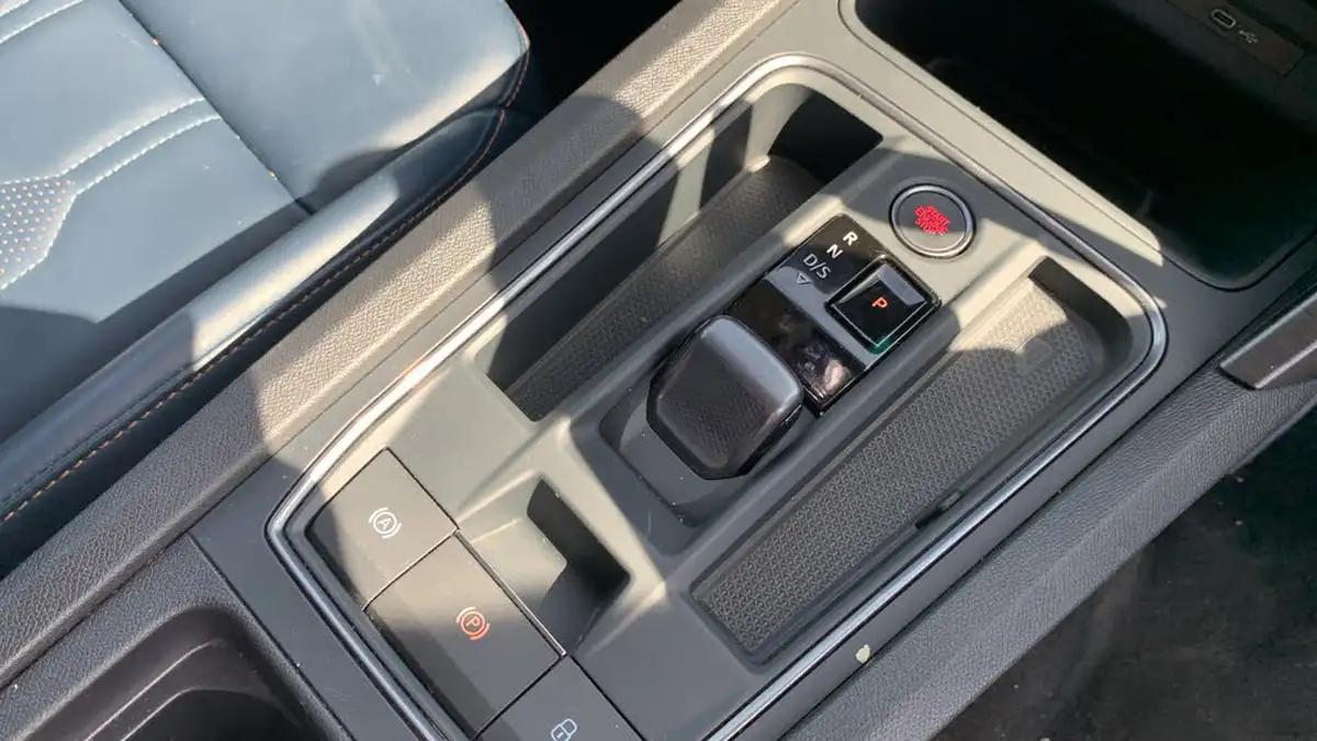 2021-cupra-formentor-14-e-hybrid-v2-big-19