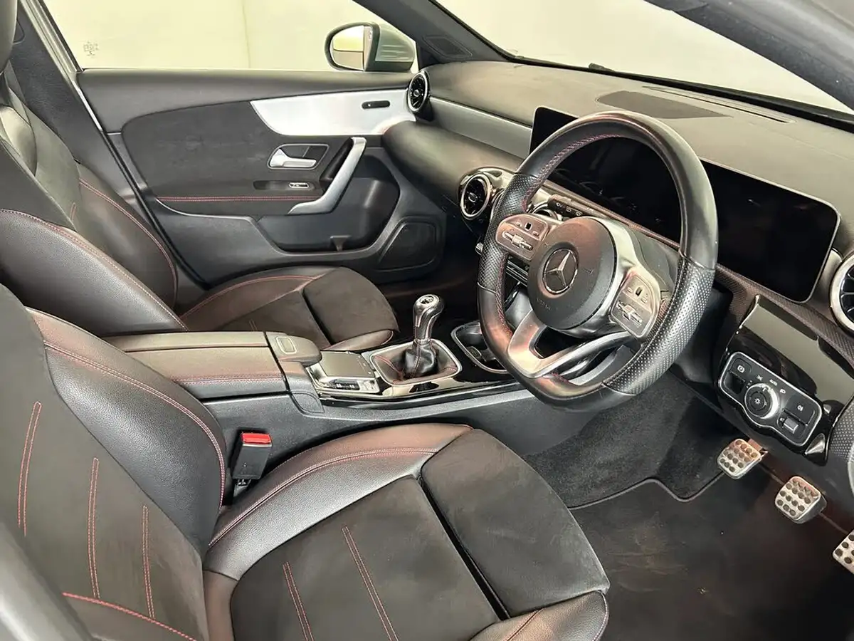 2019-mercedes-benz-a-class-13-a180-amg-line-executive-hatchback-5d-big-21