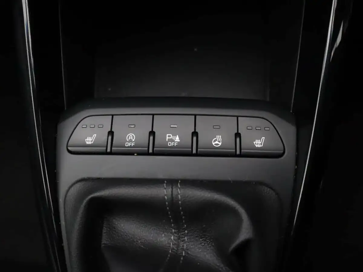 2019-kia-stonic-10-t-gdi-4-big-31
