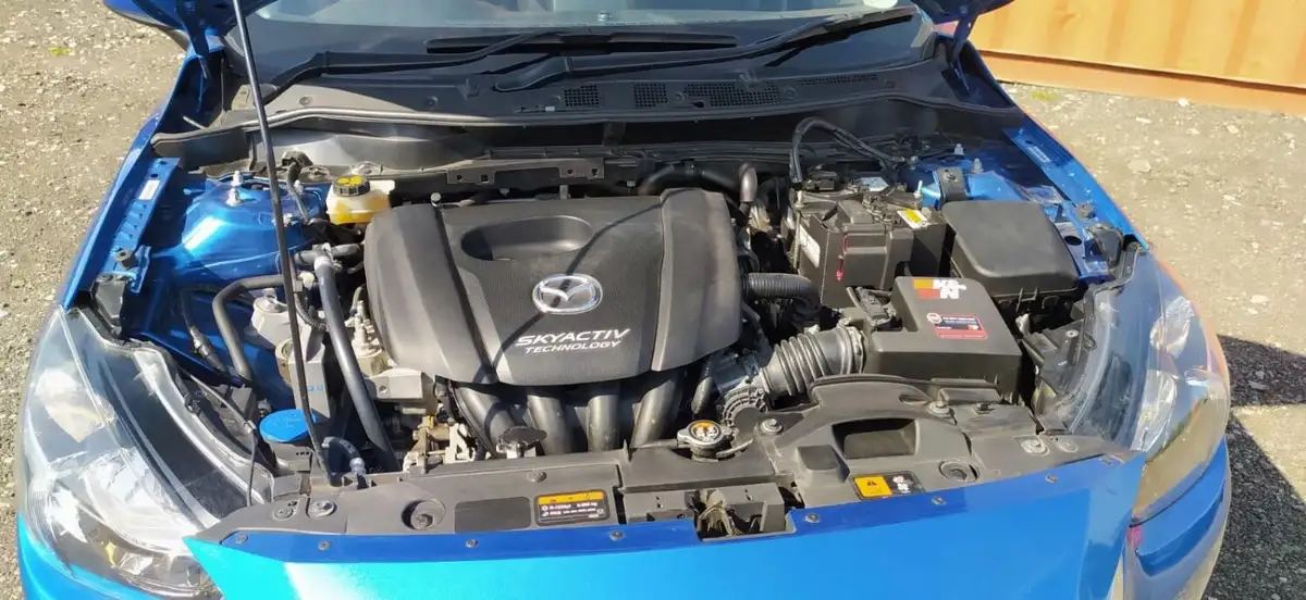 2015-mazda-mazda2-15-se-l-75ps-big-46