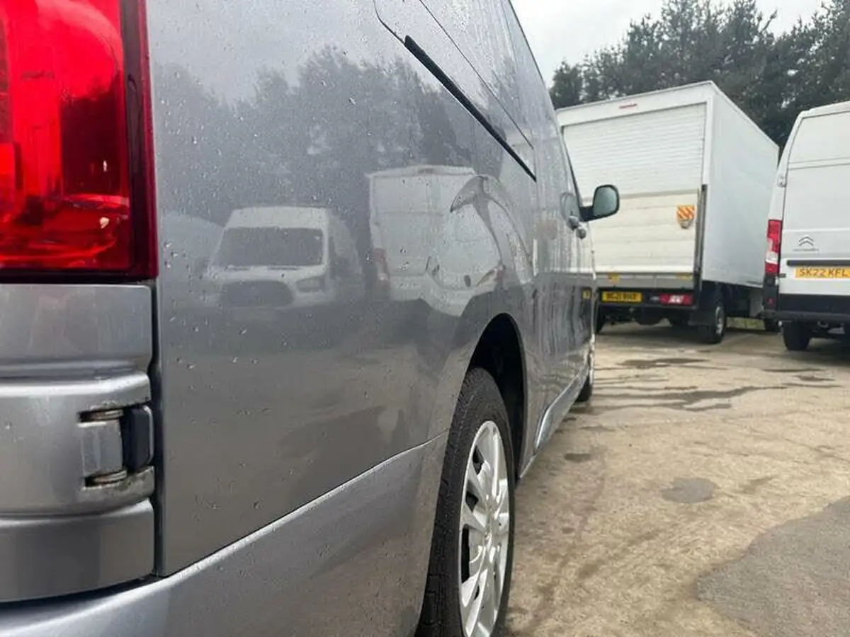 2019-vauxhall-vivaro-15td-2900-l2h1-sportive-big-4