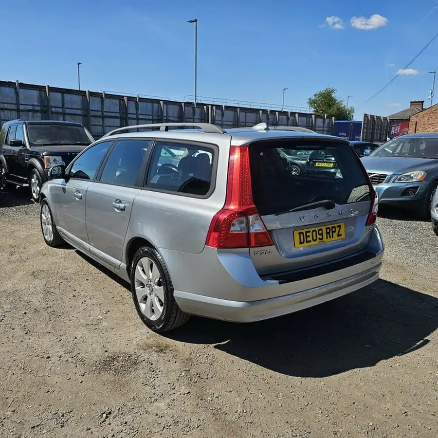 2009-volvo-v70-20td-se-big-3
