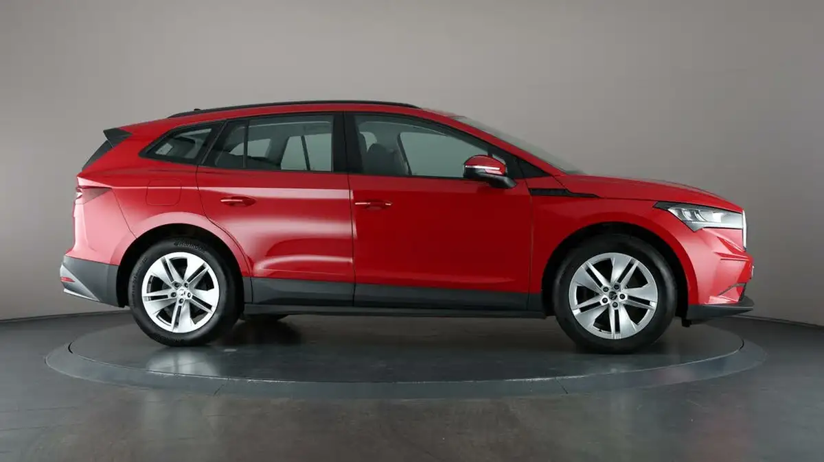 2022-skoda-enyaq-e-60-big-60
