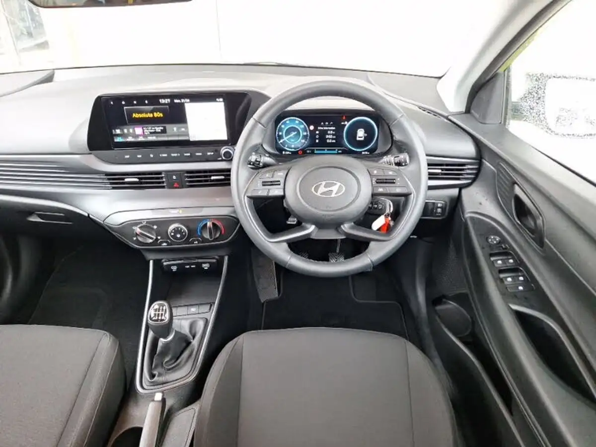 2024-hyundai-i20-10-t-gdi-advance-big-6