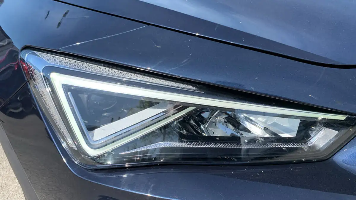 2021-cupra-formentor-14-e-hybrid-v2-big-43