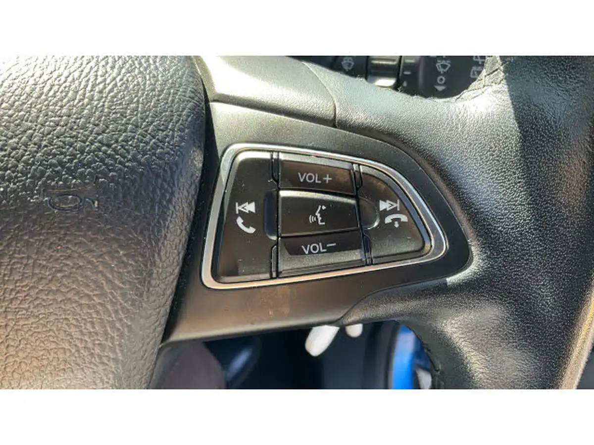 2018-ford-ecosport-10t-zetec-125ps-big-50