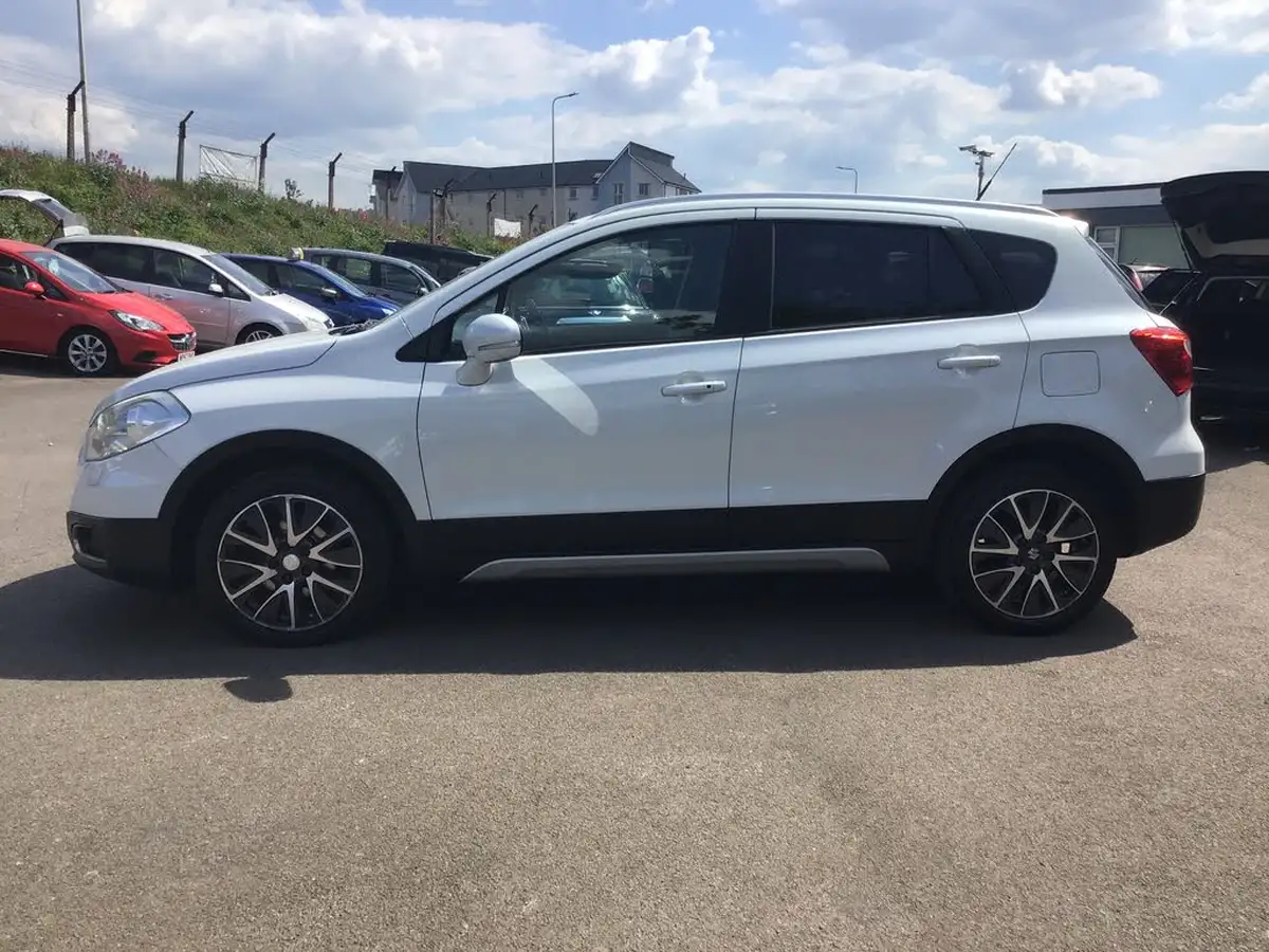 2014-suzuki-s-cross-16-ddis-sz5-allgrip-big-3