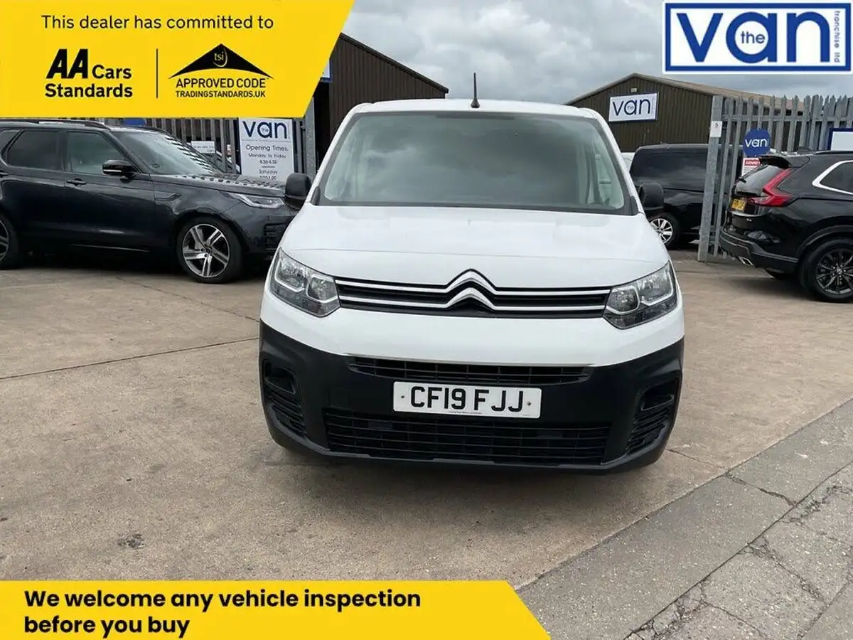 2019-citroen-berlingo-16bluehdi-650-x-panel-big-7