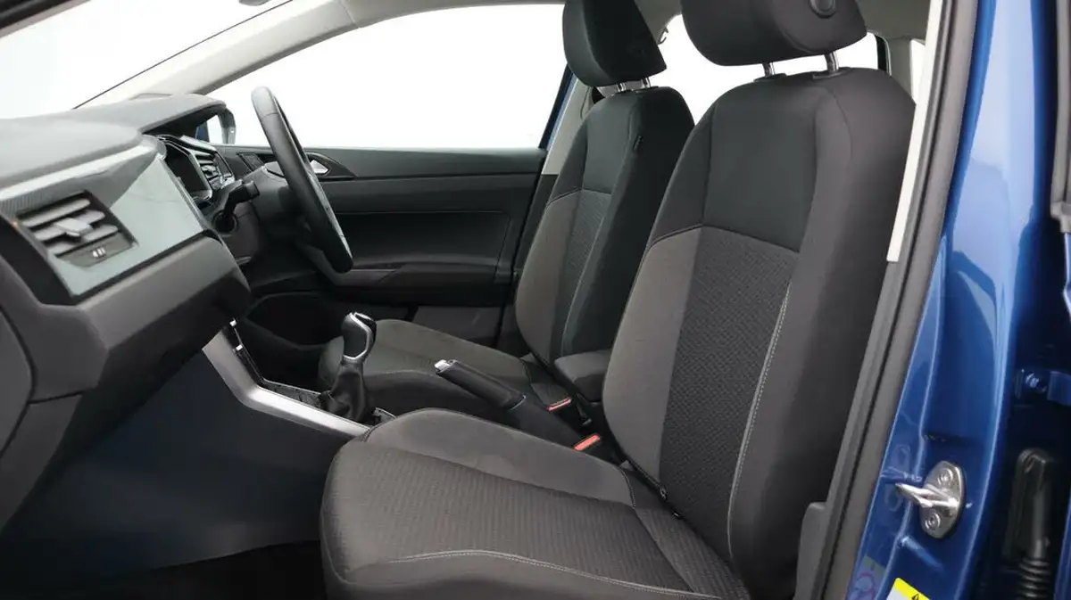 2023-volkswagen-polo-10-life-big-14